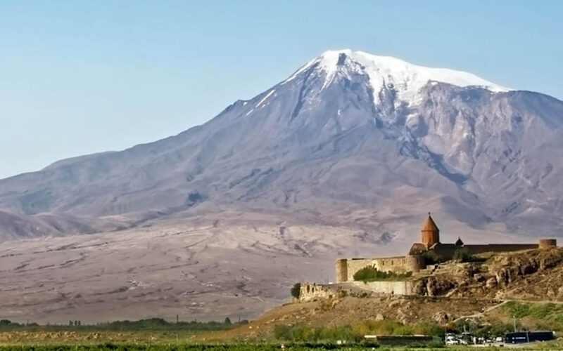 Cercando l’Ararat: la patria diventa domanda