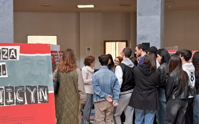 «Vivere senza menzogna»: incontri attorno a una mostra