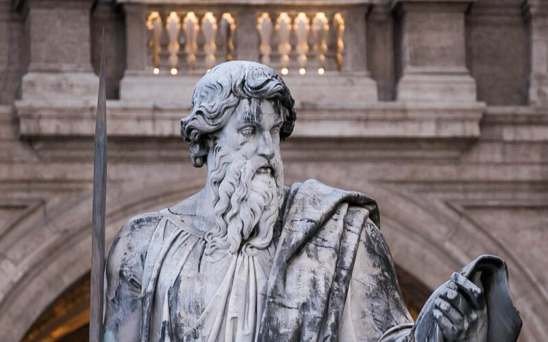 Dio, il potere e la spada