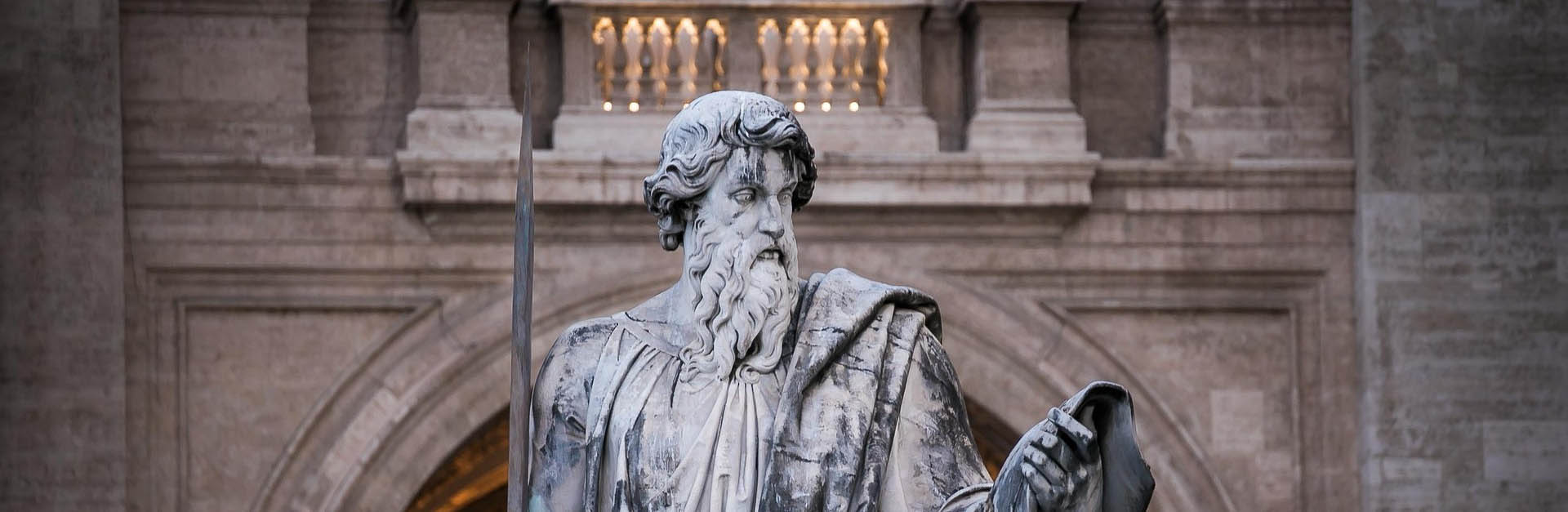 Dio, il potere e la spada