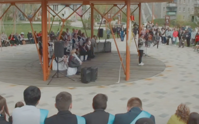 Il Signor Nessuno mostra come si perde e si salva un paese