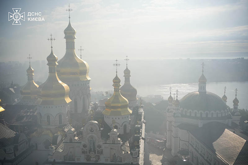 La Lavra di Kyiv brucia le coscienze
