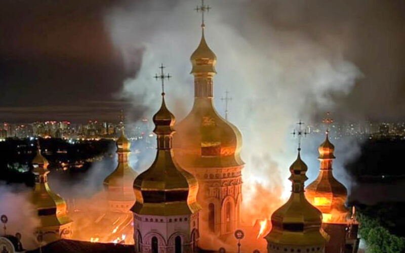 La Lavra di Kyiv brucia le coscienze